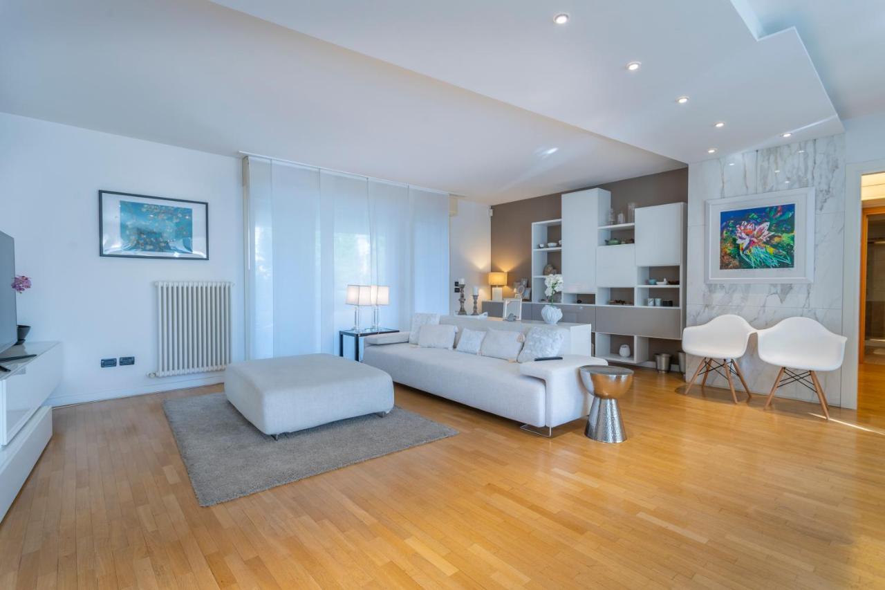 Teatro Nuovo Apartment With Free Parking อูดิเน ภายนอก รูปภาพ