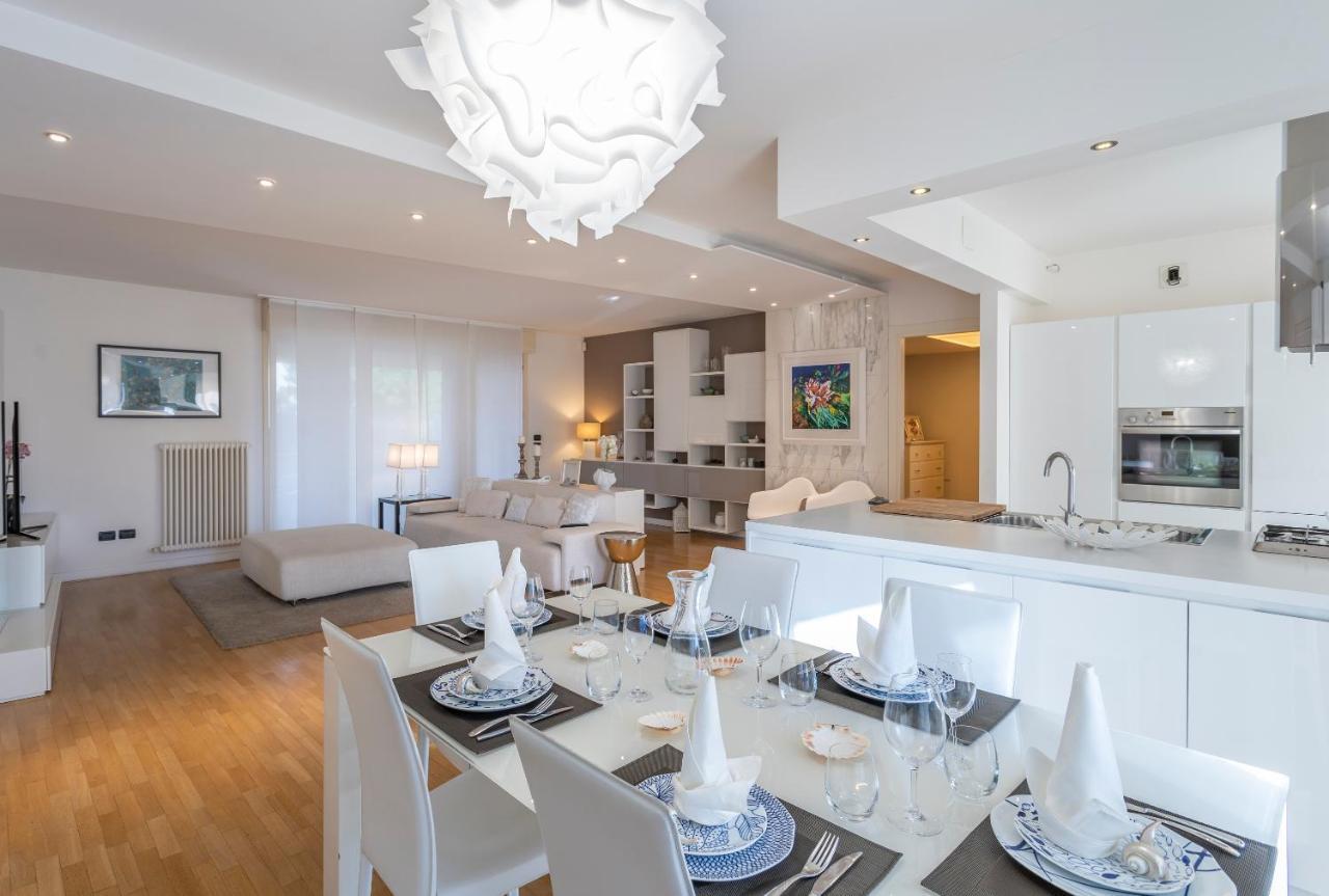 Teatro Nuovo Apartment With Free Parking อูดิเน ภายนอก รูปภาพ