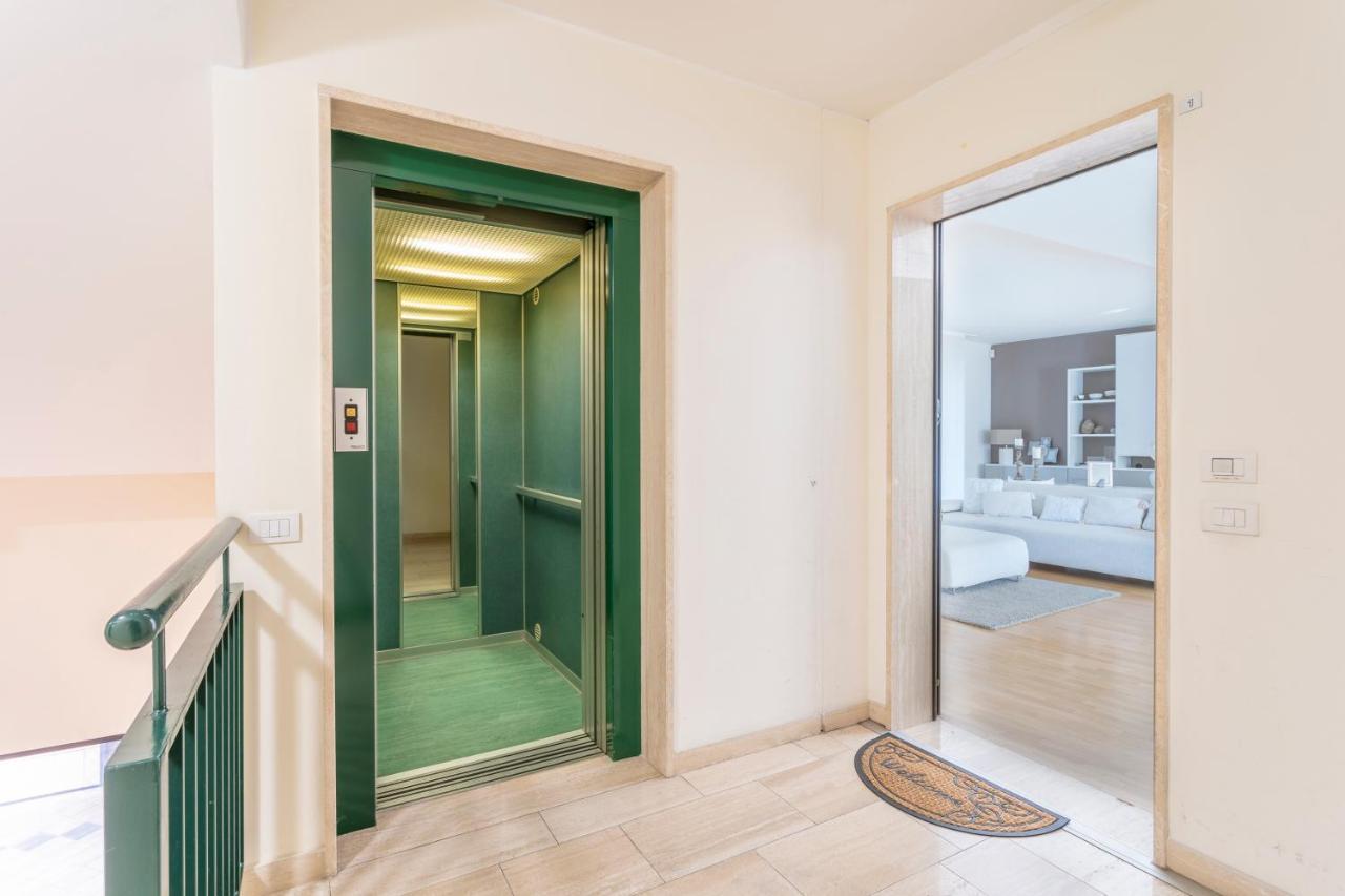 Teatro Nuovo Apartment With Free Parking อูดิเน ภายนอก รูปภาพ